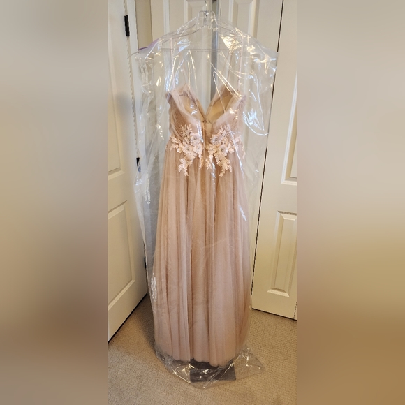 Zoey Grey Size 12 Graduation/Prom Gown - Picture 3 of 13